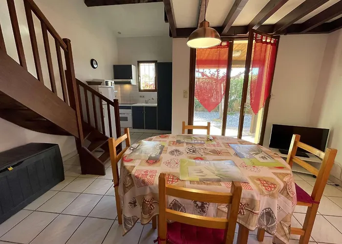 Maison 3 Pieces Mezzanine 6 Couchages St Cyprien Sc390-028 Villa
